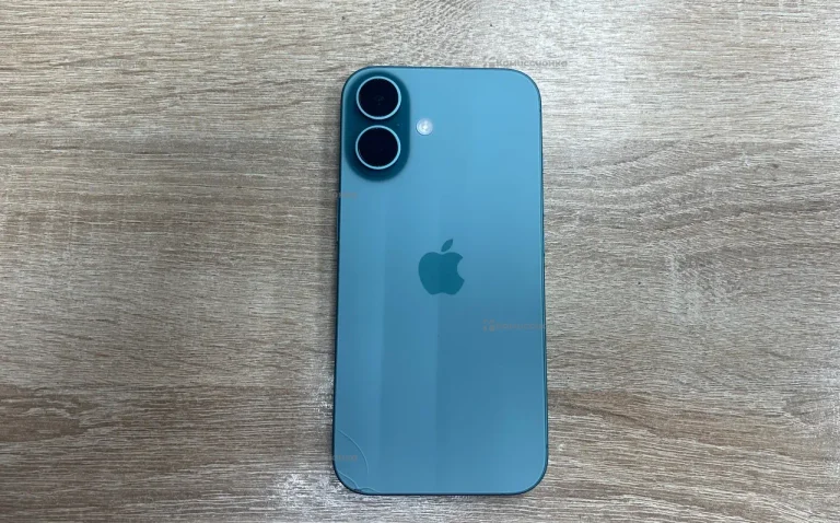 Apple iPhone 16 8/256 ГБ