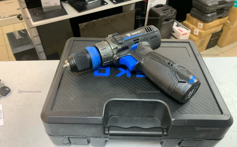 Аккумуляторная дрель-шуруповерт ZKCD12V