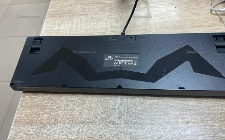 Клавиатура  REDRAGON V2