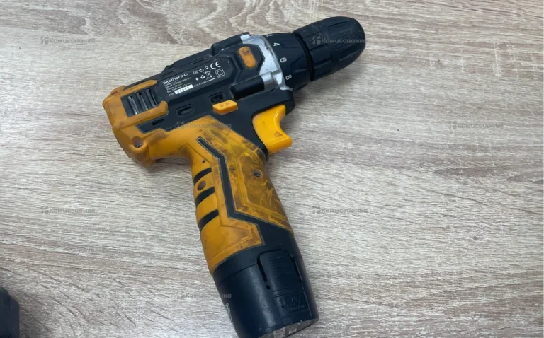 Шуруповерт Deko 12Fu-li