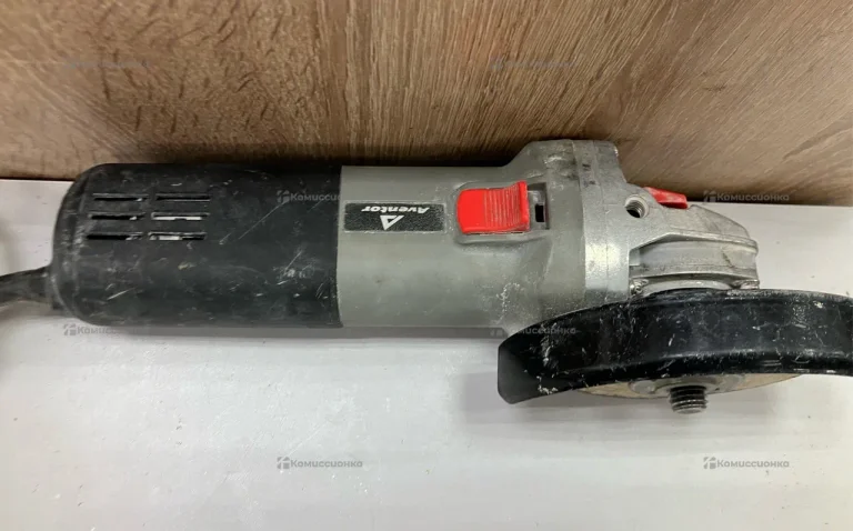 УШМ AVENTOR 9558HN