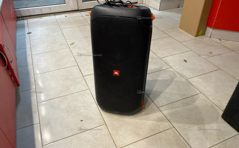 колонка JBL