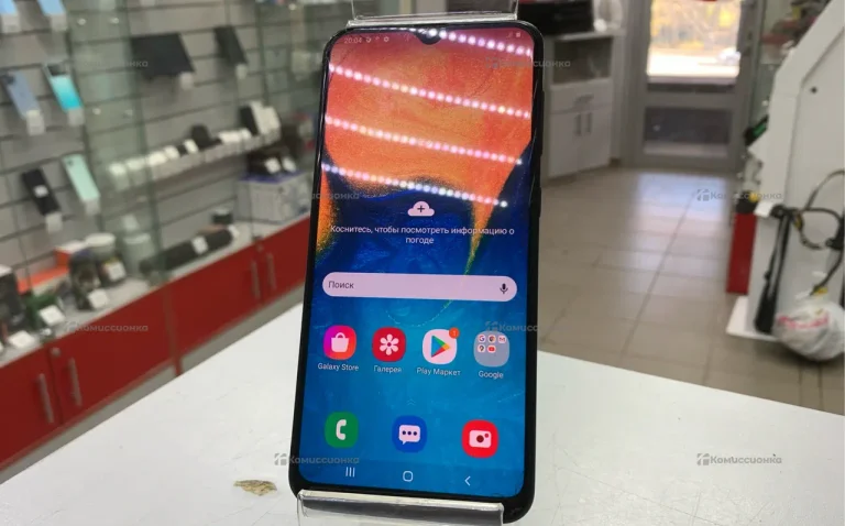 Samsung Galaxy A20 3/32 ГБ