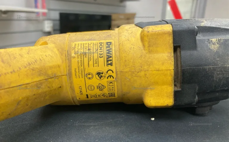 Перфоратор dewalt DCH133