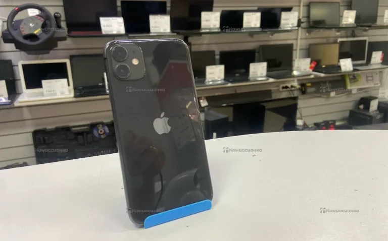 Телефон Apple iphone 11 64