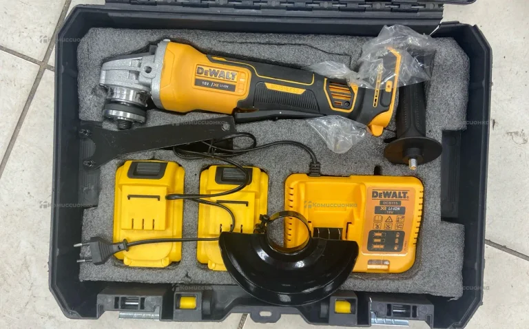 de Walt ( реплика ) УШМ DCB115