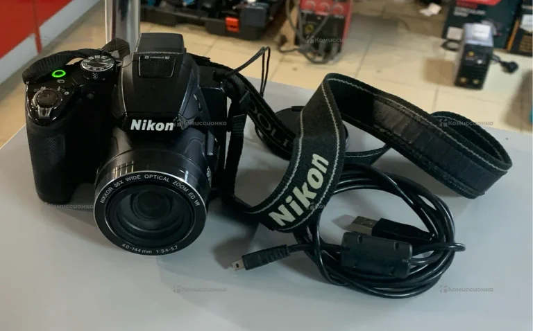 Фотокамера  Nikon P500