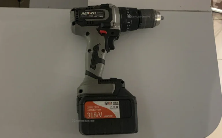 Дрель-шуруповерт NANWEI 21V