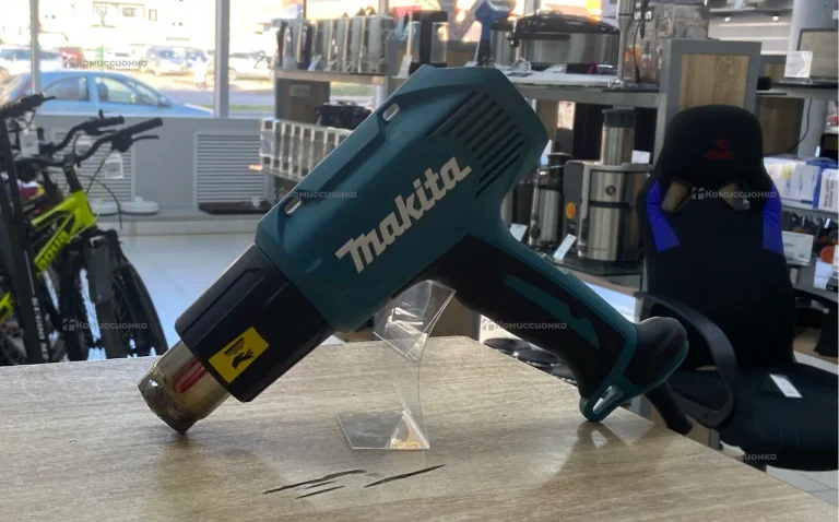 Фен Makita HG5030K