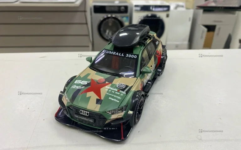 Машинка металлическая Audi RS6 Avant DTM 1:24