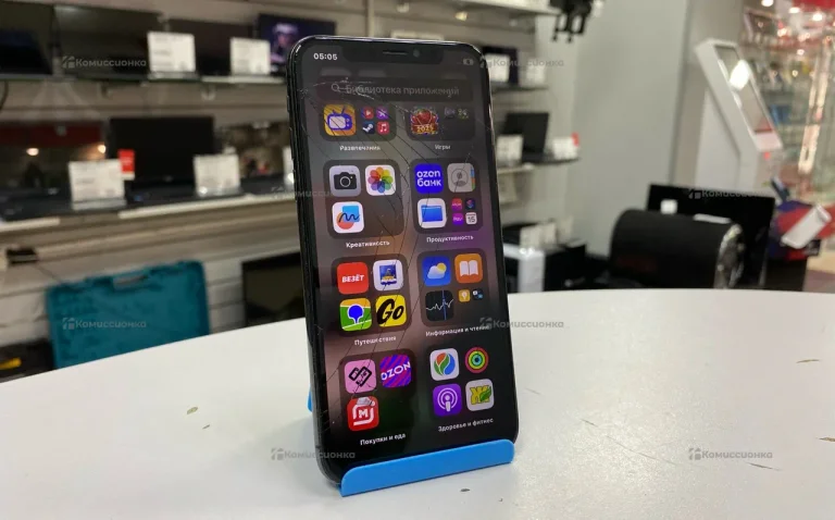 Телефон Apple IPhone X 64Gb