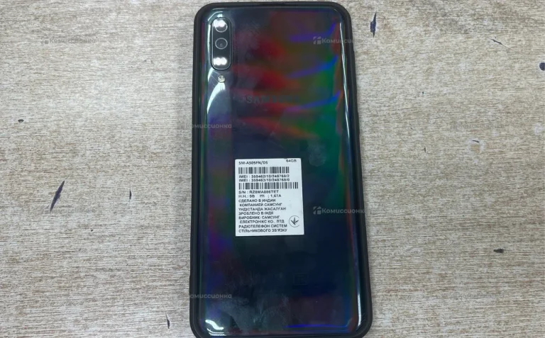 Samsung Galaxy A50 4/64 ГБ