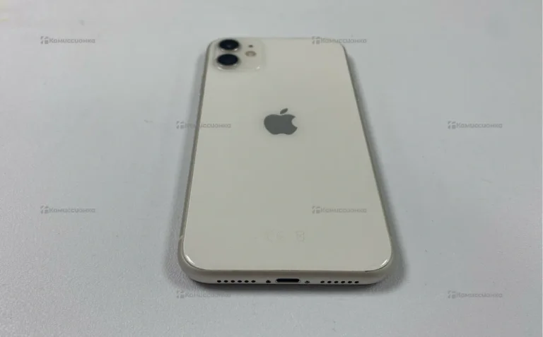 Apple iPhone 11 4/128 ГБ