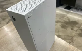 Купить Приставка Microsoft Xbox Series S 512gb Microsoft б/у , в Москва и область Цена:14500рублей