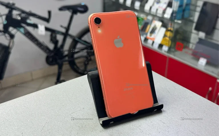 Apple iPhone XR 3/128 ГБ