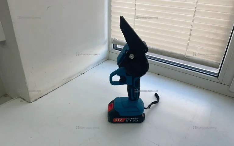 Сучкорез Makita