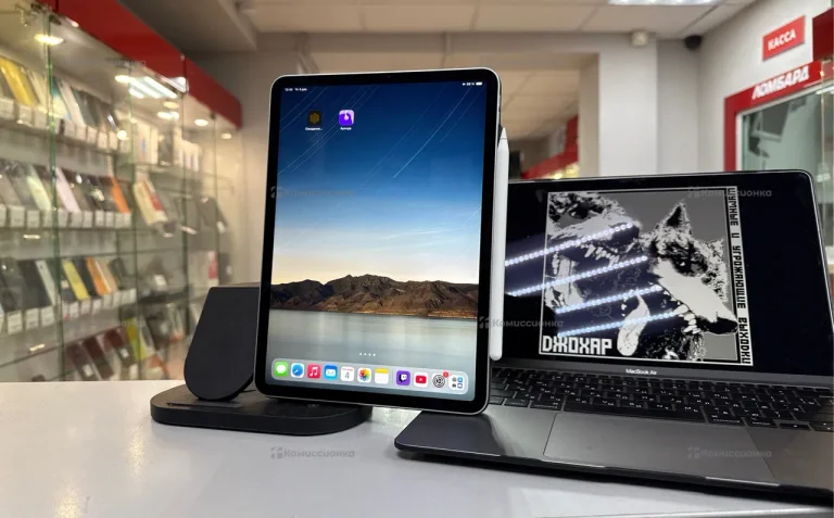 Планшет Apple. iPad Pro 11 M2 (4th gen) Wi-Fi 128G