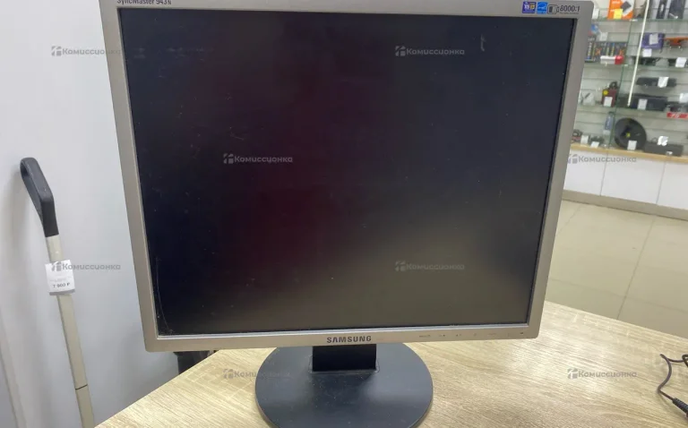 Монитор Samsung SyncMaster 943N