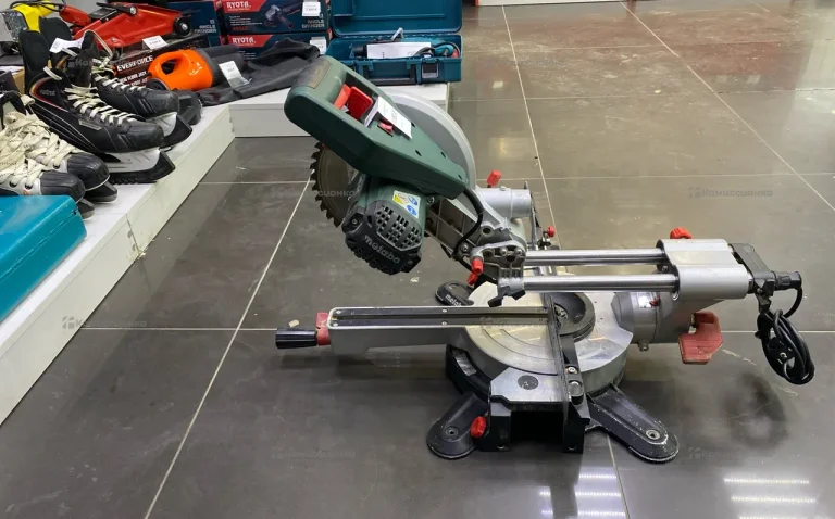 Циркулярная пила Metabo KGS 216 M