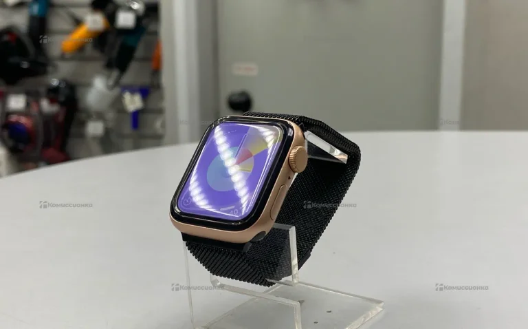 Часы  Apple Watch SE 40mm