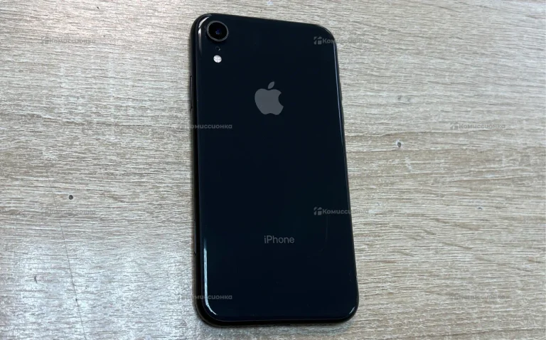 Apple iPhone XR 3/64 ГБ
