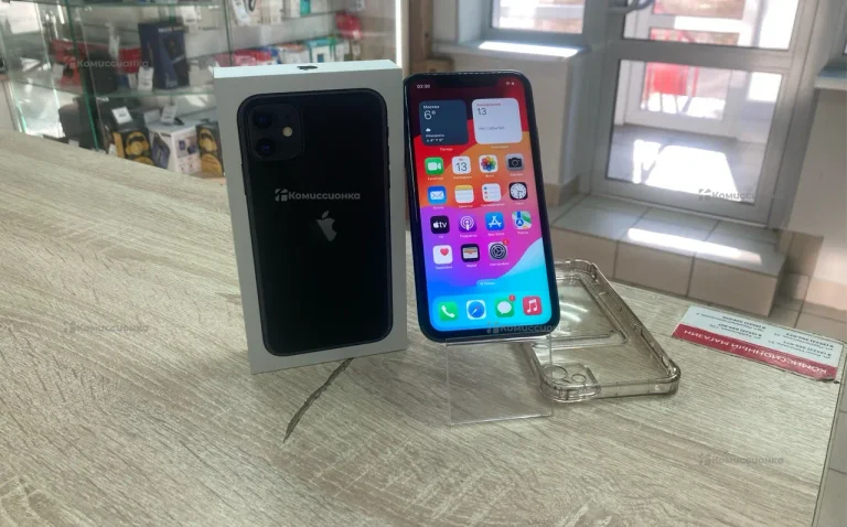 Apple iPhone 11 4/128 ГБ