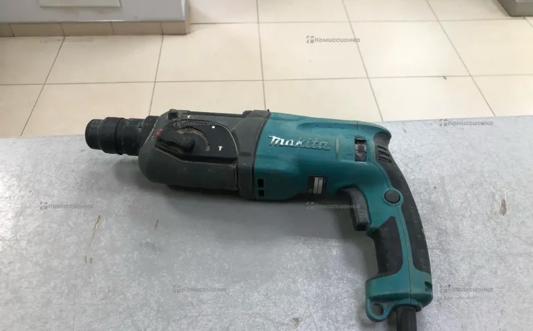 перфаратор makita HR2470
