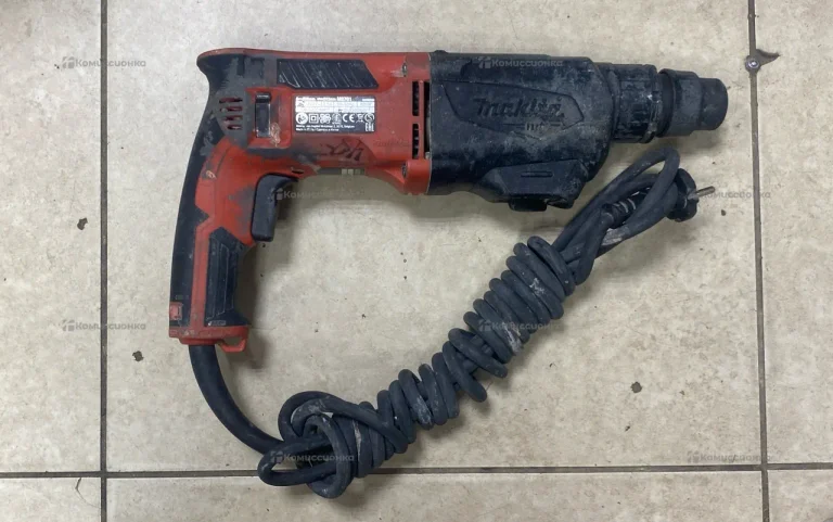 Перфоратор makita M8701