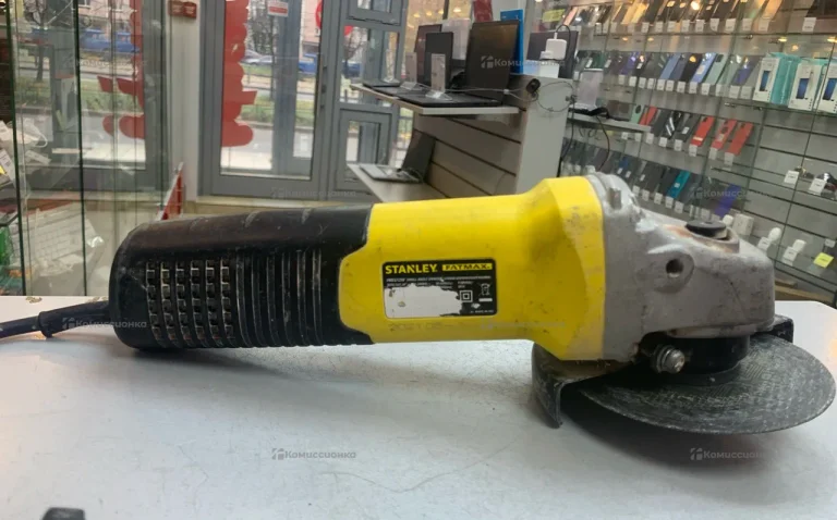 УШМ (болгарка) Stanley Fatmax FMEG825