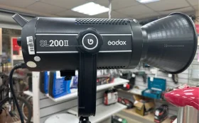 Купить Осветитель светодиодный Godox SL200 (+штатив+софт б/у , в Москва и область Цена:21900рублей