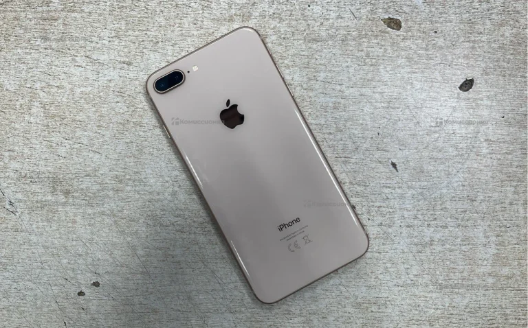 Apple iPhone 8 Plus 3/64 ГБ