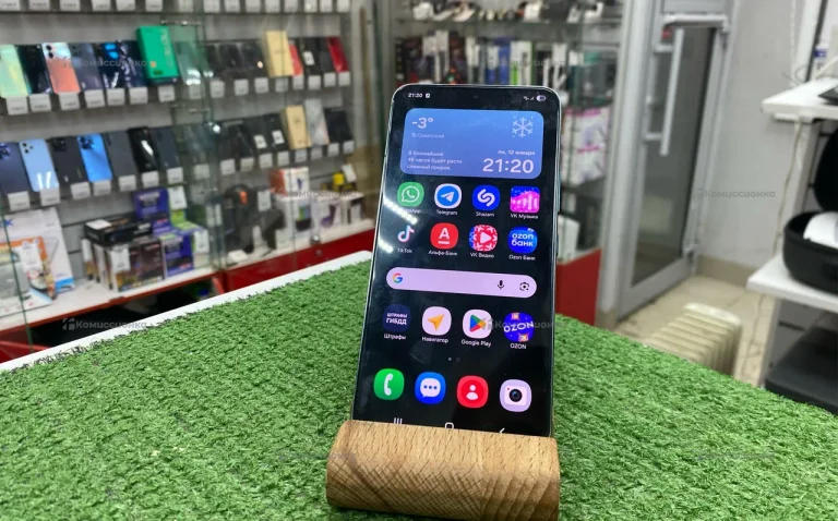 Samsung Galaxy S22 8/128 ГБ