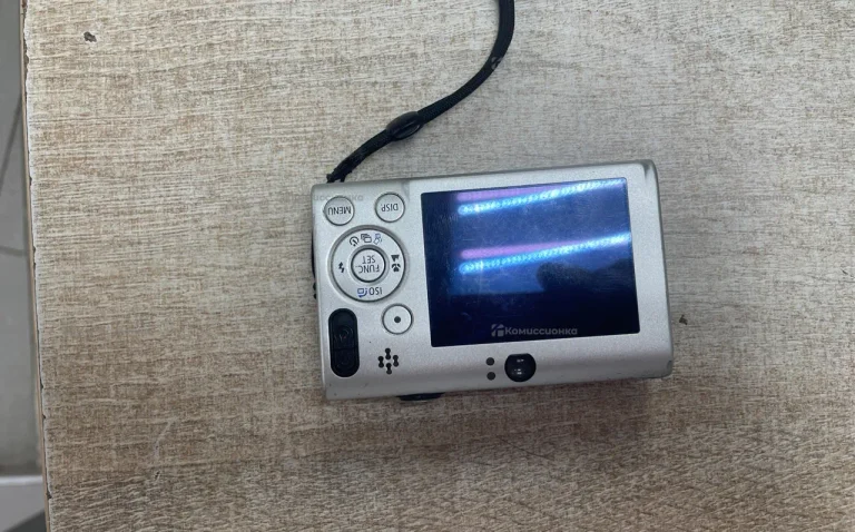 Фотоаппарат  canon pc1271