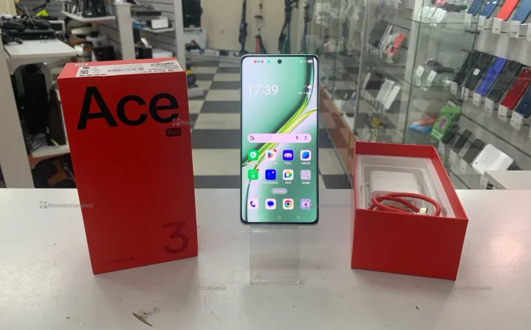 OnePlus Ace 3 Pro 12/256 ГБ