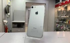 Apple iPhone 7 2/128 ГБ