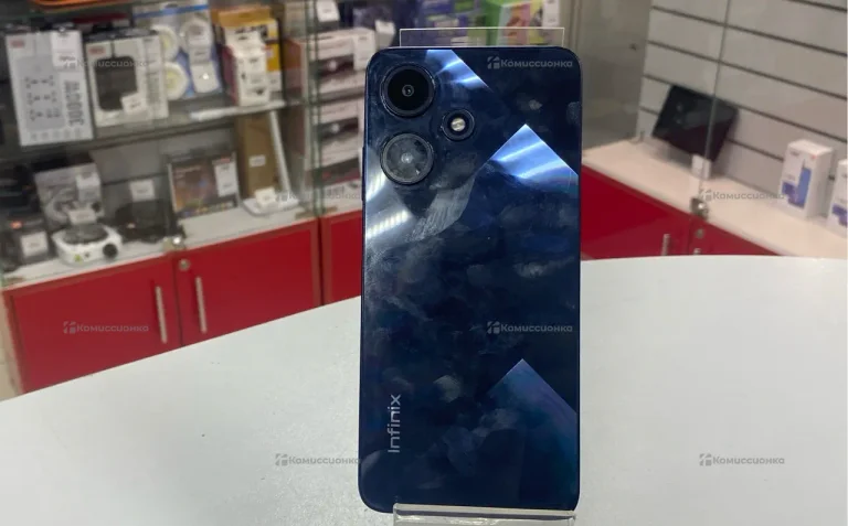 Infinix Hot 30i 4/64 ГБ