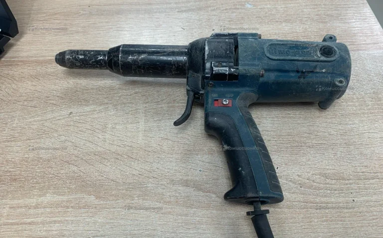 Заклёпочник TAC500A