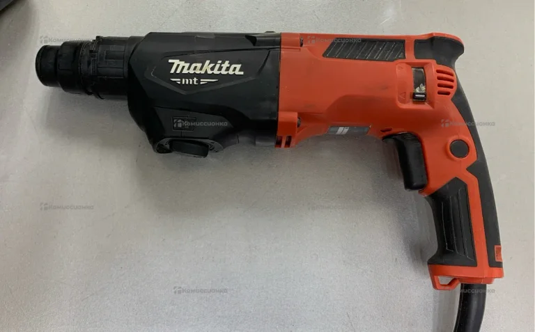 Перфоратор makita M8701