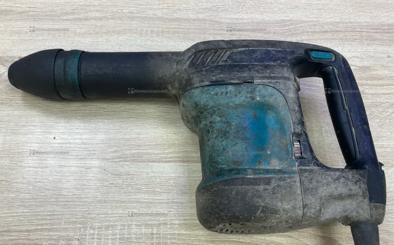 Отбойный молоток makita HM0870C