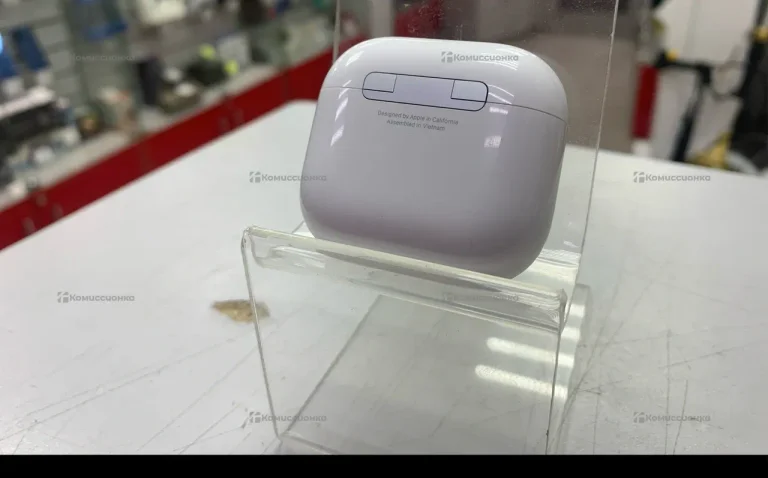 Наушники  Apple Airpods 4