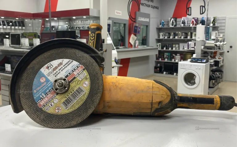 УШМ Ingco ag24008.