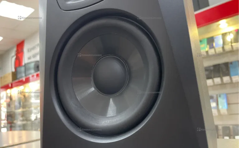 Студийный монитор Adam Audio T5V