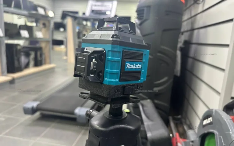 лазерный уровень Makita (реп) 3D