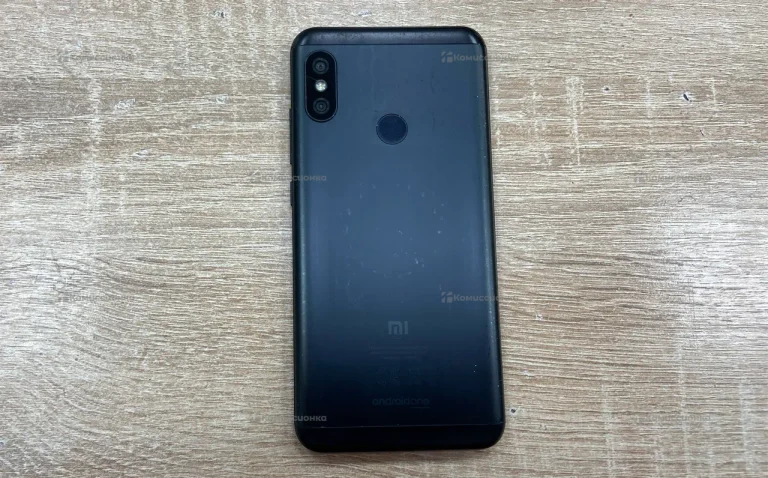 Xiaomi Mi A2 Lite 3/32Gb
