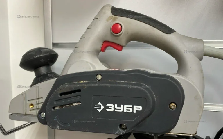рубанок электрический ЗР-950-82