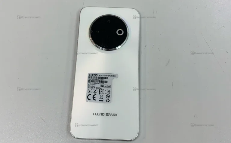 Tecno Spark 30C 4/128 ГБ
