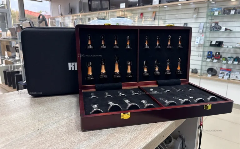 Шахматный набор Kingside Нефрит