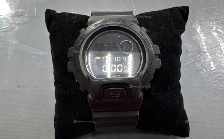 Часы  SHOCK RESIST