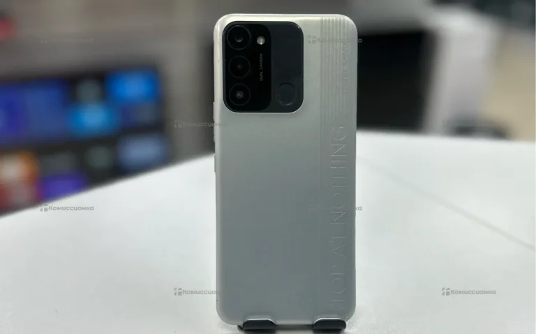 Tecno Spark 8C 4/64 ГБ