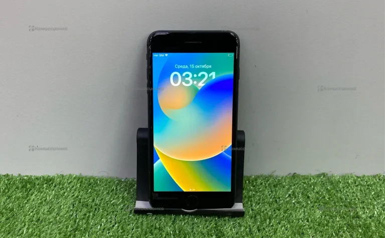 Apple iPhone 8 Plus 3/64 ГБ